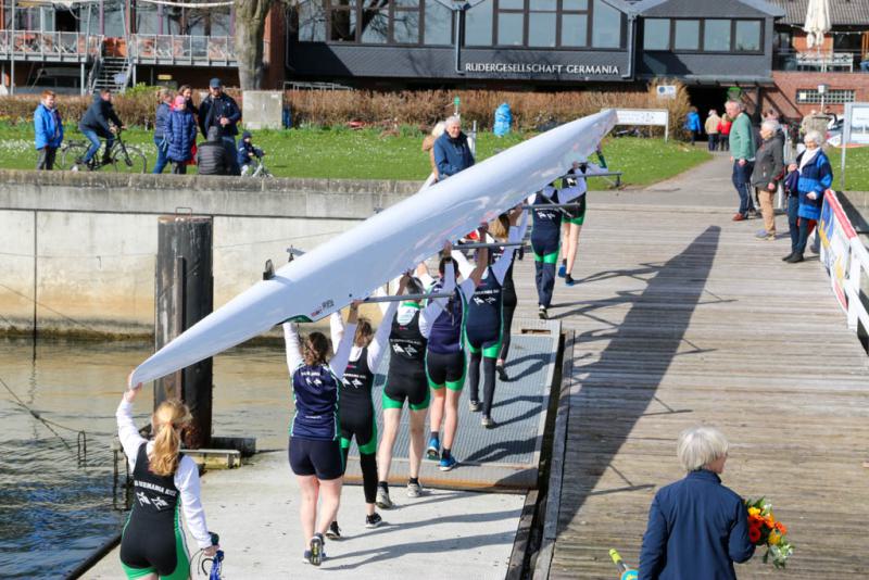 Gemeinsames Anrudern der Kieler Rudervereine und Taufe des Achters am 26. März 2023
