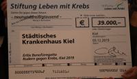 Scheckübergabe \"Rudern gegen Krebs\" bei Gesundheitsminister Dr. Heiner Garg am 3. Dez. 2019
