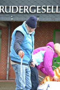 Bootsdienst bei der Rudergesellschaft Germania Kiel am 14. Nov. 2015