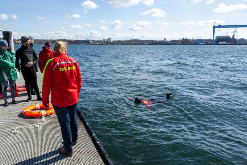 Erste-Hilfe-Fortbildung - Schwerpunkt Wasserrettung mit der DLRG am 2. April 2022