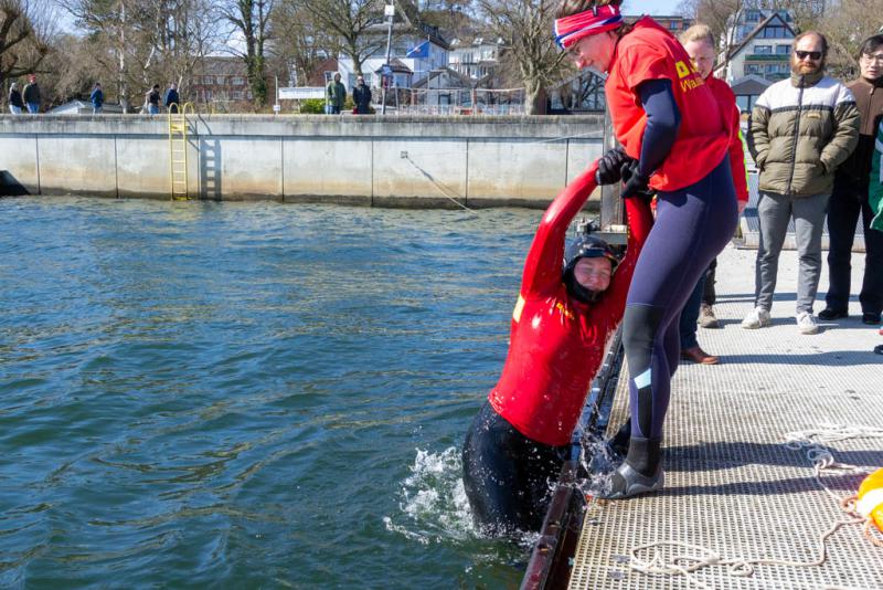 Erste-Hilfe-Fortbildung - Schwerpunkt Wasserrettung mit der DLRG am 2. April 2022