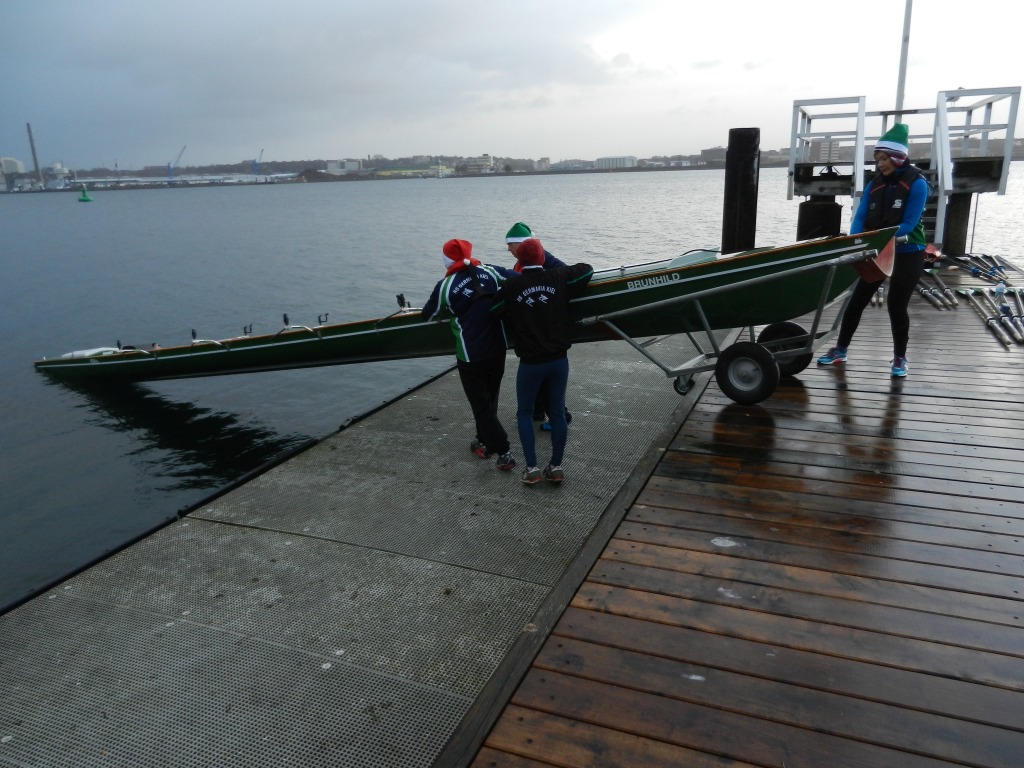 Rudern auf der Kieler Förde am 24. Dezember 2016 Rudern auf der Kieler Förde am 24. Dezember 2016