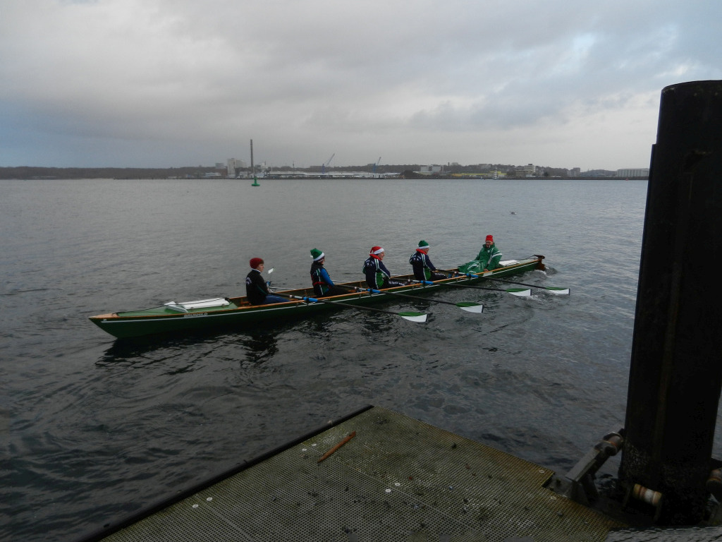 Rudern auf der Kieler Förde am 24. Dezember 2016 Rudern auf der Kieler Förde am 24. Dezember 2016