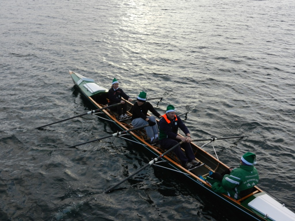 Rudern auf der Kieler Förde am 24. Dezember 2016 Rudern auf der Kieler Förde am 24. Dezember 2016
